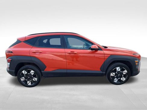 Used 2025 Hyundai Kona SEL AWD/4WD image 8