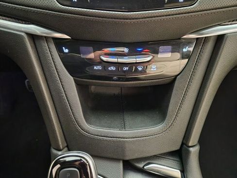 Used 2022 Cadillac XT5 Sportv w/ Technology Package image 19