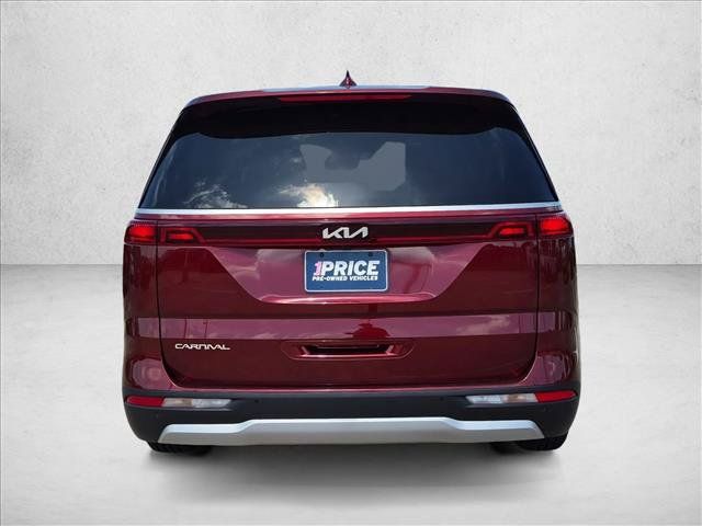 Used 2024 Kia Carnival LX FWD image 6