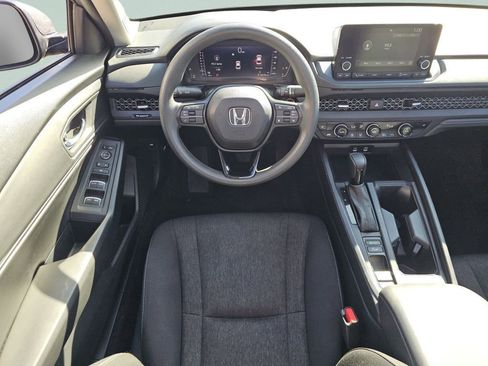 Used 2024 Honda Accord EX image 11