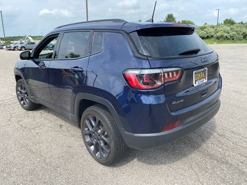 Used 2021 Jeep Compass Latitude AWD/4WD image 5