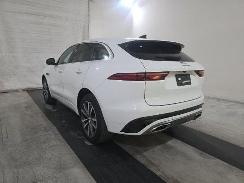 Used 2024 Jaguar F-PACE R-Dynamic S image 11