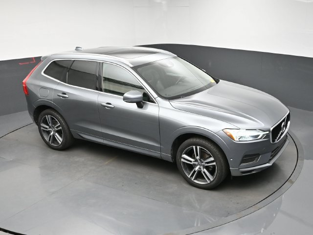 Used 2019 Volvo XC60 T5 Momentum w/ Multimedia Package FWD image 18