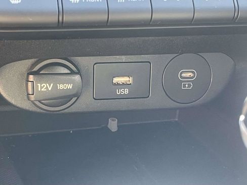 Certified 2025 Hyundai Elantra SEL FWD image 24