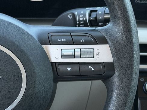 Used 2025 Hyundai Tucson SEL FWD image 13