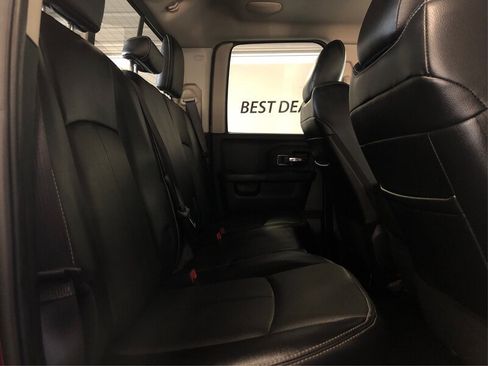 Used 2018 RAM 1500 Laramie w/ Convenience Group AWD/4WD image 10