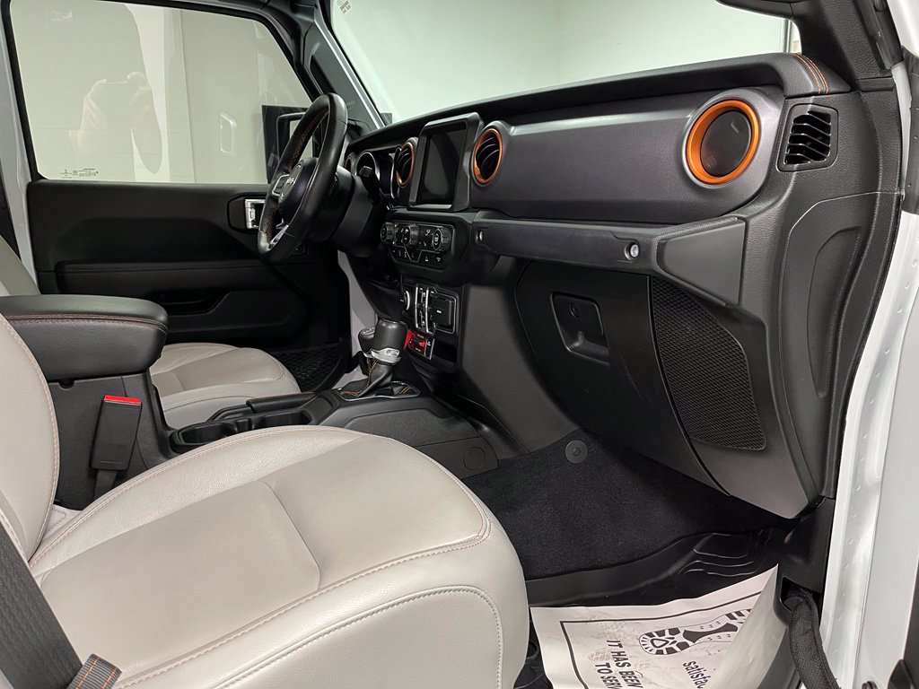 Used 2023 Jeep Gladiator Mojave w/ Cold Weather Group AWD/4WD image 53