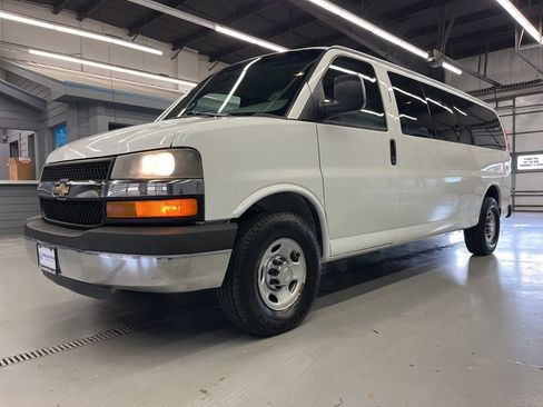 Used 2014 Chevrolet Express 3500 LT w/ LT Preferred Equipment Group image 3
