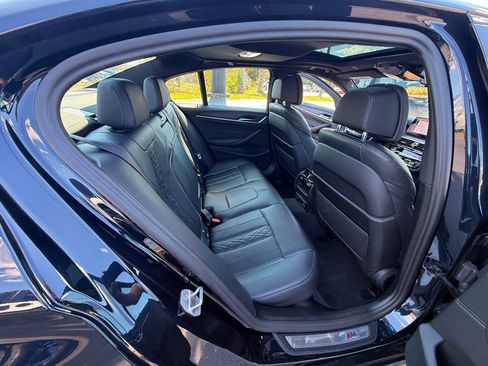 Used 2023 BMW 530i xDrive image 31