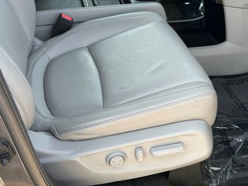 Used 2023 Honda Odyssey Touring image 11