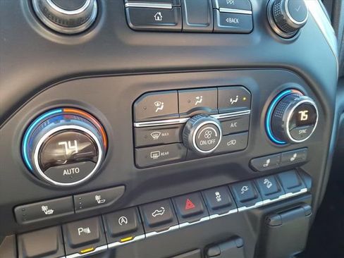 Used 2019 Chevrolet Silverado 1500 LT Trail Boss AWD/4WD image 23