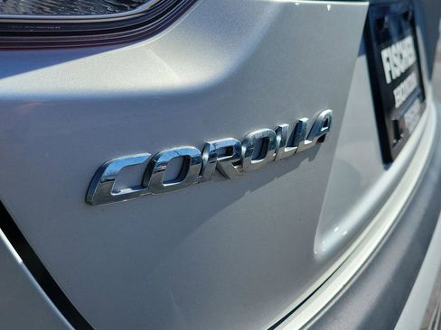 Used 2020 Toyota Corolla LE FWD image 6