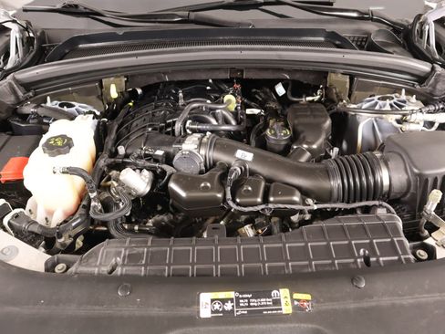 Used 2024 Jeep Grand Cherokee L Laredo RWD image 20
