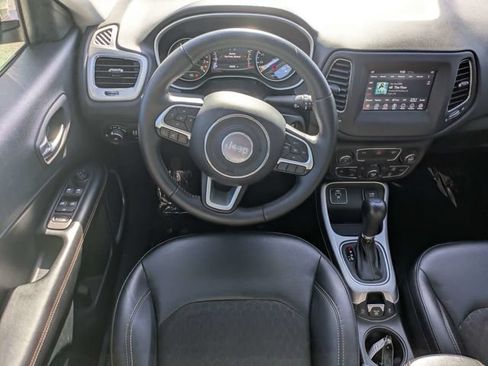 Used 2020 Jeep Compass Latitude w/ Popular Equipment Group FWD image 12