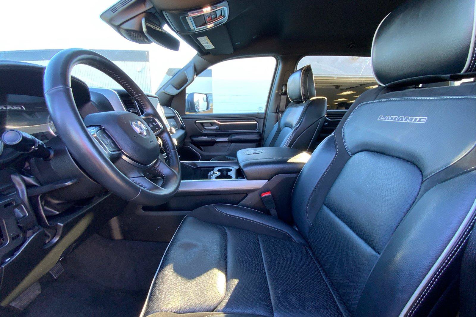 Used 2024 RAM 1500 Laramie AWD/4WD image 10