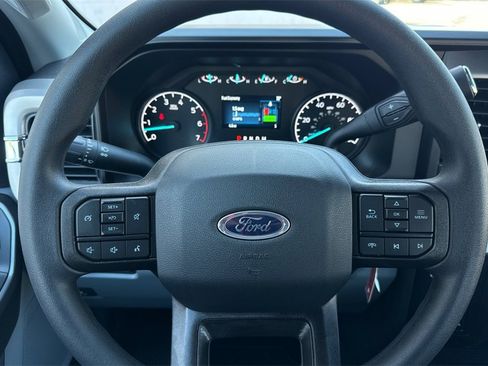 New 2026 Ford F250 4x4 Crew Cab Super Duty image 17