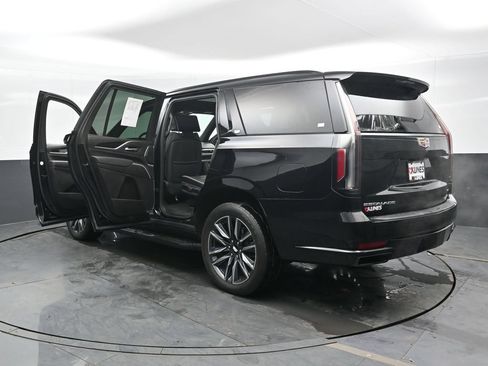 Used 2023 Cadillac Escalade Sport AWD/4WD image 50