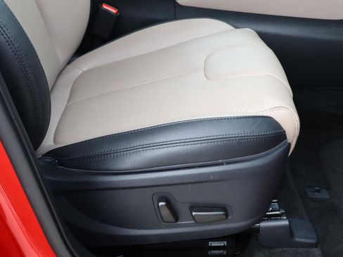 Used 2020 Hyundai Santa Fe Limited image 18