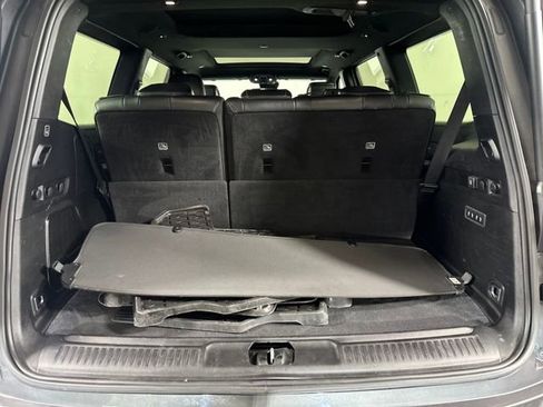 Used 2022 Jeep Wagoneer Series III w/ Premium Group I image 25