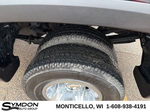 Used 2025 Chevrolet Silverado 3500 LT image 22