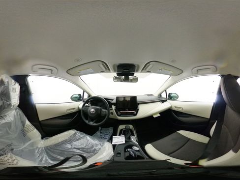 New 2026 Toyota Corolla LE FWD image 33