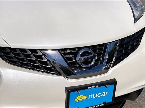 Used 2016 Nissan Juke SV AWD/4WD image 28