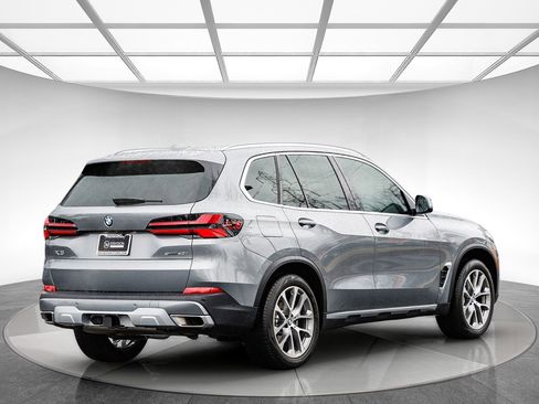 Used 2025 BMW X5 sDrive40i image 4