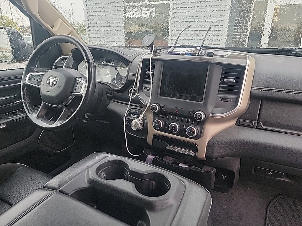 Used 2019 RAM 1500 Laramie AWD/4WD image 12