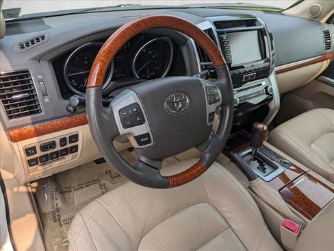 Used 2013 Toyota Land Cruiser AWD/4WD image 10