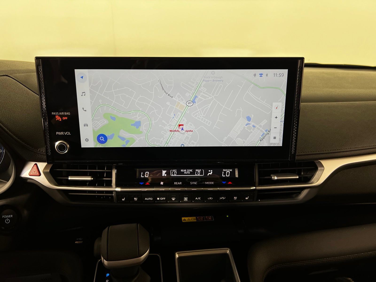 Used 2026 Toyota Sienna Limited FWD image 19
