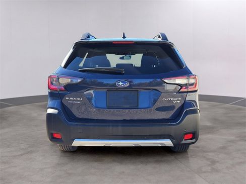 Used 2023 Subaru Outback Limited XT image 5