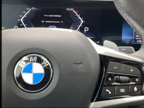 Used 2025 BMW 330i Sedan w/ Convenience Package RWD image 42