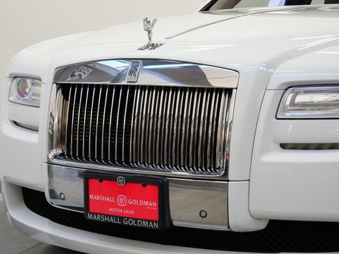 Used 2013 Rolls-Royce Ghost RWD image 48