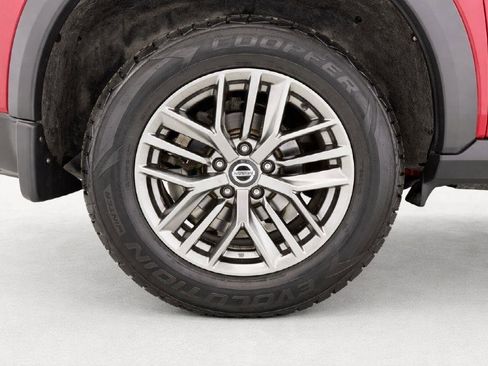 Used 2021 Nissan Rogue S image 29