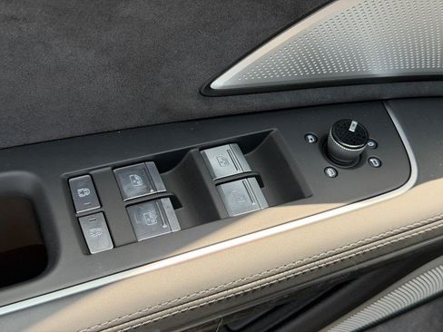New 2026 Audi A8 L 3.0T AWD/4WD image 10