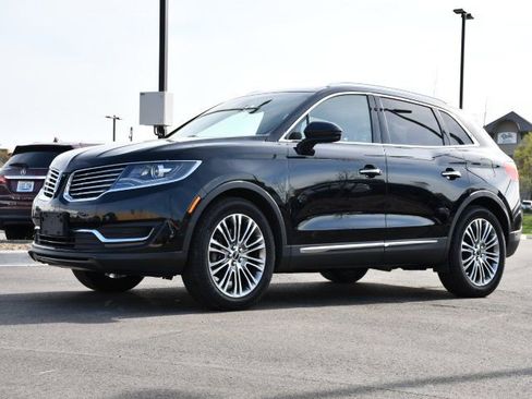 Used 2017 Lincoln MKX Reserve w/ Driver Assistance Package image 5