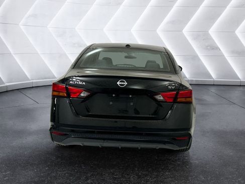 Used 2023 Nissan Altima 2.5 SV image 5