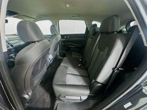 Used 2022 Kia Sorento LX FWD image 26