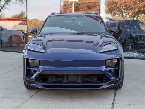 New 2025 Porsche Macan Turbo Electric image 6