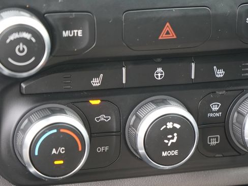 Used 2021 RAM 1500 Big Horn AWD/4WD image 33