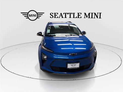 Used 2022 Chevrolet Bolt EUV Premier w/ Sun & Sound Package image 3