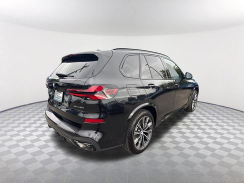 New 2026 BMW X5 xDrive40i w/ M Sport Package AWD/4WD image 4