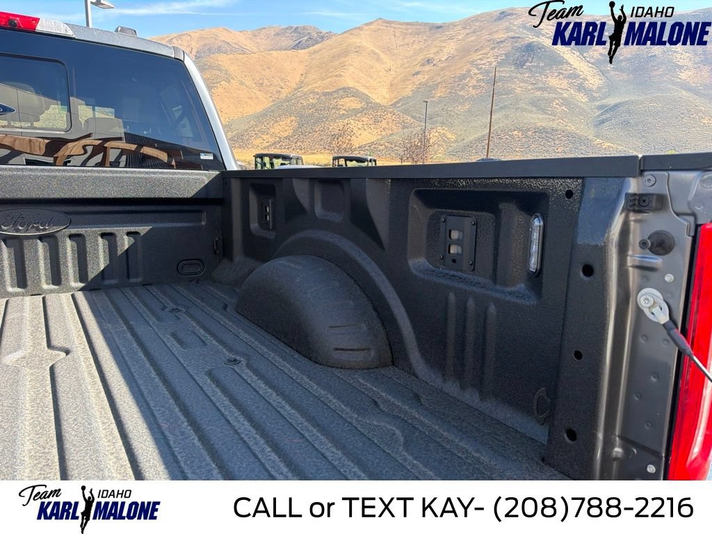 New 2026 Ford F350 Lariat w/ Tremor Off-Road Package AWD/4WD image 13