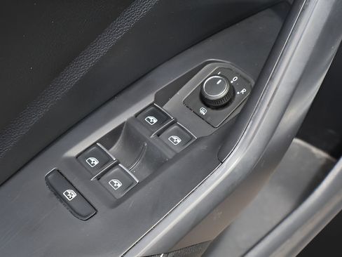 Certified 2024 Volkswagen Jetta SE FWD image 12