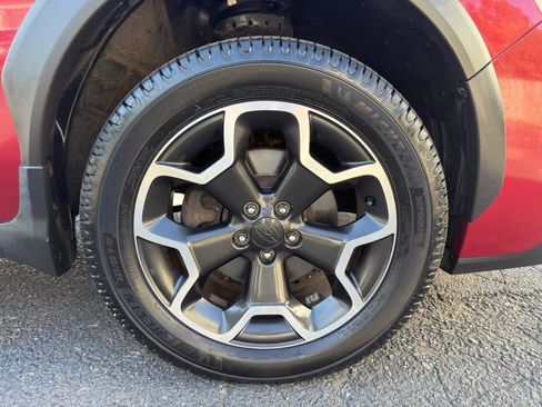 Used 2015 Subaru Crosstrek 2.0i Limited AWD/4WD image 9