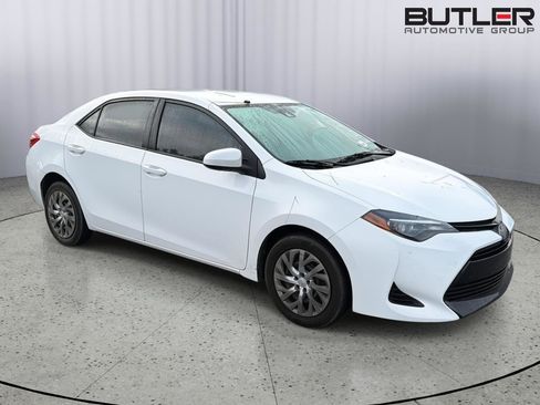 Used 2019 Toyota Corolla LE FWD image 6