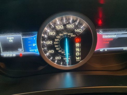 Used 2014 Ford Explorer XLT w/ Equipment Group 202A image 21