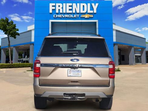 Used 2020 Ford Expedition XLT w/ Equipment Group 202A image 6