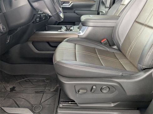 Certified 2024 Chevrolet Silverado 2500 High Country w/ Technology Package image 14