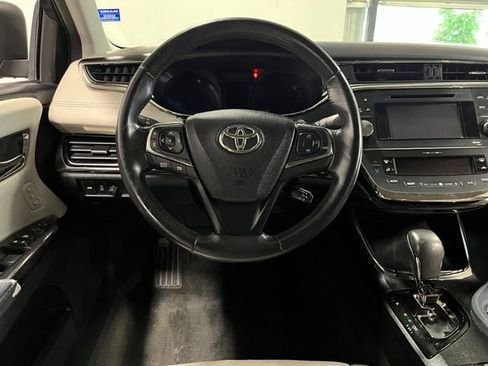 Used 2014 Toyota Avalon XLE Touring FWD image 22